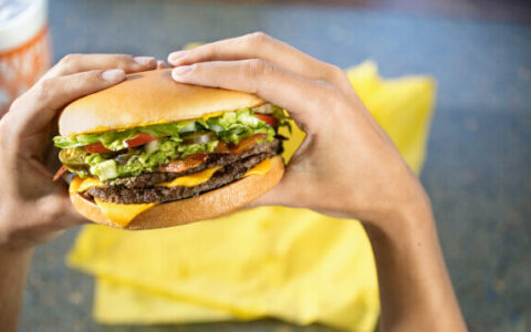 Whataburger's Delivery Dilemma: Analyzing Customer Feedback and Ratings