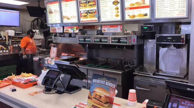 whataburger-in-dallas-a-deep-dive-into-customer-reviews-best-locations-and-menu-recommendations.jpg